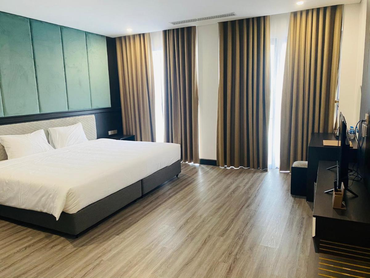 Diamond Hotel Vân Đồn Cam Pha Exterior foto