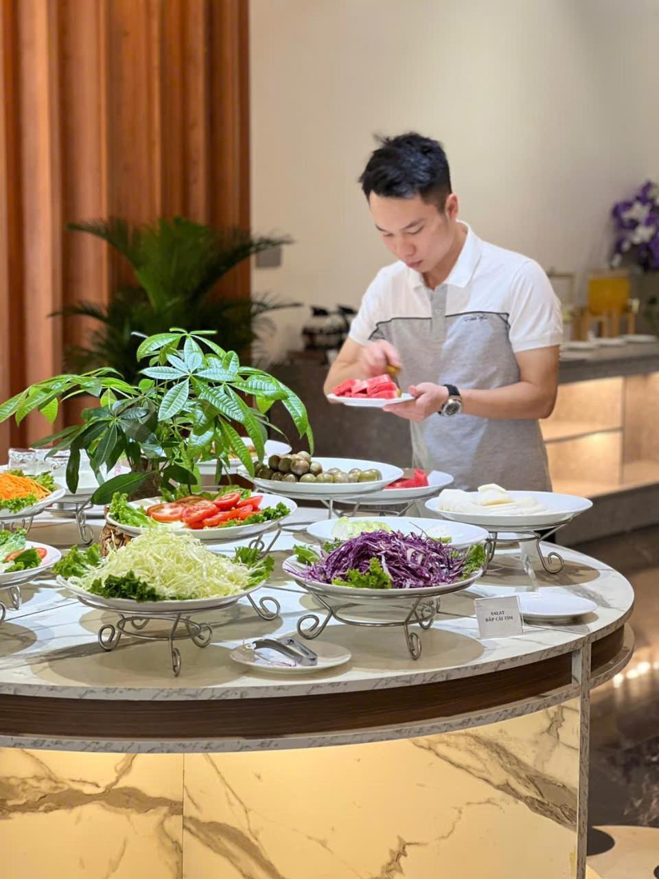 Diamond Hotel Vân Đồn Cam Pha Exterior foto